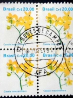 Quadra de selos postais do Brasil de 1990 Fedegoso U QD