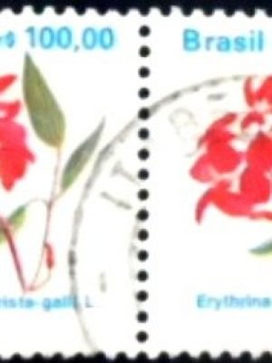 Par de selos postais do Brasil de 1990 Erythrina U PR