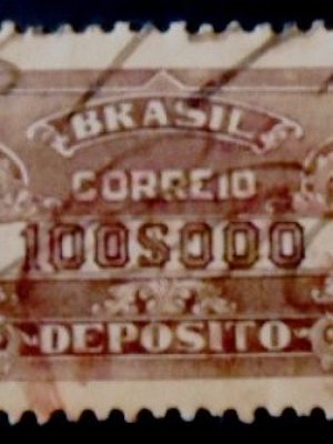 Selo postal do Brasil de 1935 Depósito 100$ U