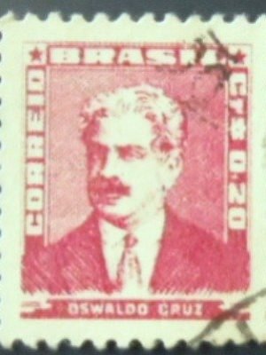 Selo postal do Brasil de 1954 Oswaldo Cruz 20 U