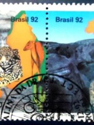 Se-tenant do Brasil de 1992 Canistrum Cyathiforme NCC SET