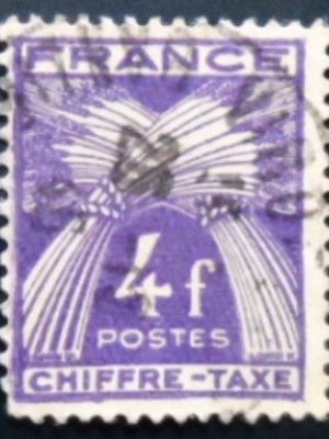 Selo postal da França de 1945 Sheaves of Wheat Inscribed CHIFFRETAXE 4 U
