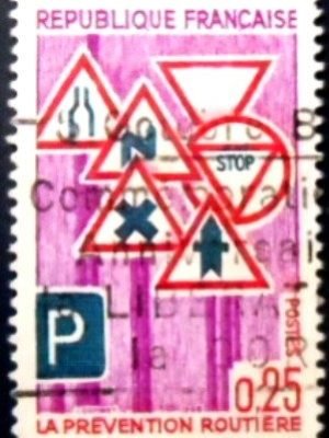 Selo postal da França de 1968 Road safety U