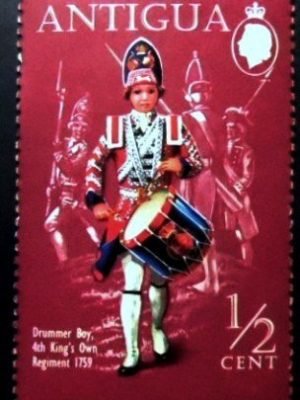 Selo postal de Antigua e Barbuda de 1970 Drummer Boy M