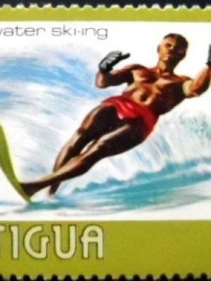 Selo postal de Antigua e Barbuda de 1976 Water Skiing M