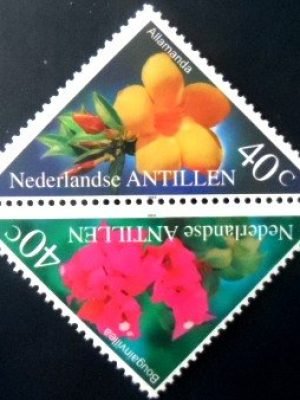 Se-tenant das Antilhas Holandesas de 1999 Bougainvillea & Allamanda M SET