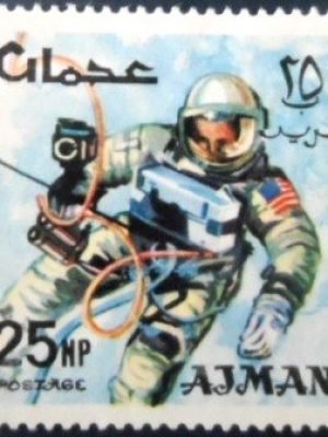 Selo postal de Ajman de 1966 Spacewalk E.H. White N A