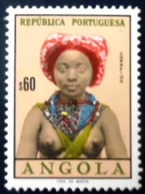 Selo postal de Angola de 1961 Girls of Angola 60 U
