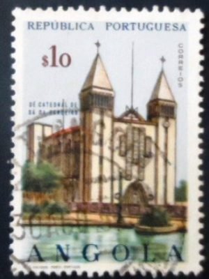 Selo postal da Angola de 1963 Cathedral in Sá da Bandeira U