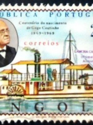 Selo postal da Angola de 1969 Gunboat Loge and Admiral Coutinho U