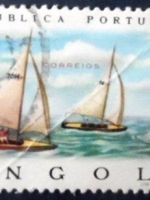 Selo postal da Angola de 1972 Sailing boats U