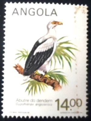 Selo postal de Angola de 1984 Palm-nut Vulture M