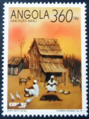 Selo postal da Angola de 1992 Traditional Housing Expo-92 360 M