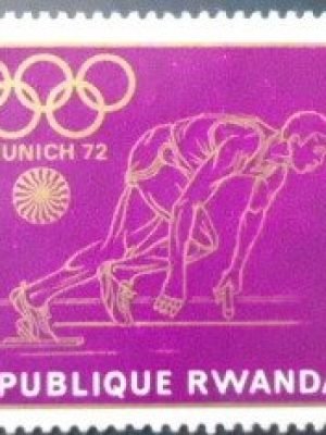 Selo postal de Ruanda de 1971 Running N A