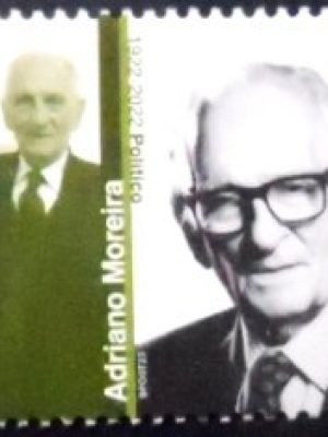 Selo postal de Portugal de 2023 Adriano Moreira M