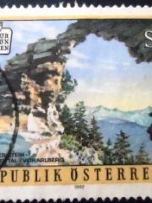 Selo postal da Àustria de 1992 Höhle Stein-Klostertal U