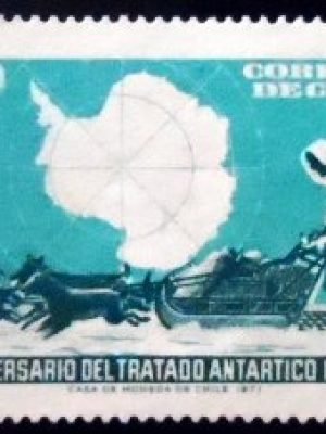 Selo postal do Chile de 1982 Map of Antarctica and Dog Sled surcharged N