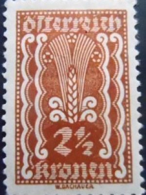 Selo postal da Áustria de 1922 Symbolism