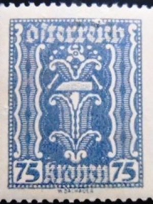 Selo postal da Áustria de 1922 Symbolism hammer & tongs 75 N