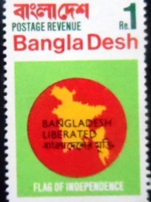 Selo de Bangladesh de 1971 Flag of Independence Overprinted in Black M