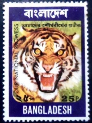 Selo postal de Bangladesh de 1974 Bengal Tiger 25 M