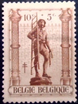 Selo postal da Bélgica de 1943 Roofer by Constant Albert Desenfans N