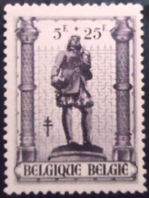Selo postal da Bélgica de 1943 Clockmaker by Jean Cuypers N