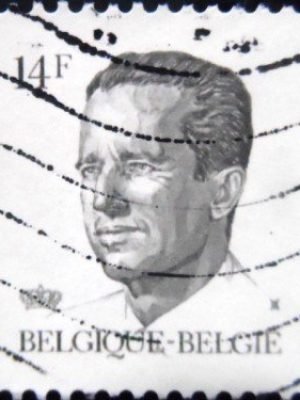 Selo postal da Bélgica de 1990 King Baudouin type Velghe 14 U