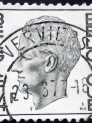 Selo postal da Bélgica de 1976 King Baudouin Type Elström 14 U sev