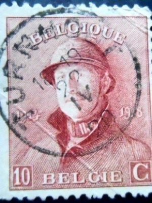 Selo postal da Bélgica de 1919 King Albert I with Helmet 10 U