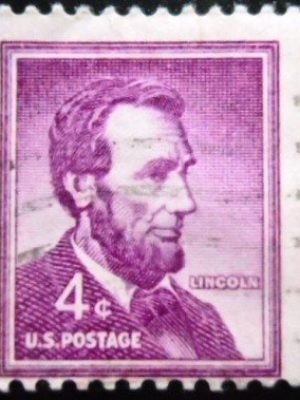 Selo postal dos Estados Unidos de 1958 Abraham Lincoln U Dr