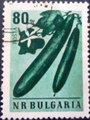 Selo postal da Bulgária de 1958 Cucumber U