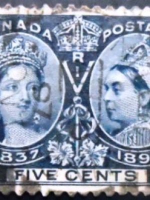 Selo postal do Canadá de 1897 Queen Victoria 5 U