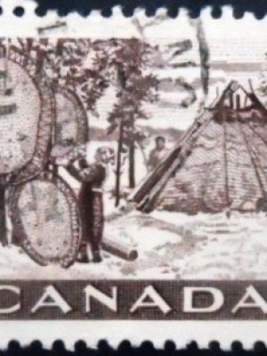 Selo postal do Canadá de 1950 Indians Drying Skins U