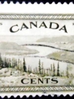 Selo postal do Canadá de 1946 Great Bear Lake 10 U