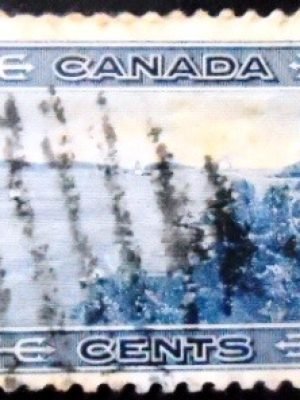 Selo postal do Canadá de 1938 Entrance to Halifax Habour 13 U