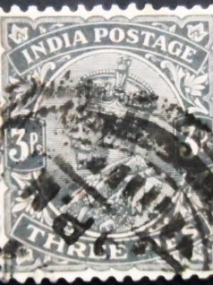 Selo postal da Índia de 1926 King George V wearing 3 U