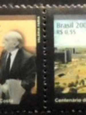 Par de selos postais do Brasil de 2002 Lúcio Costa M PR