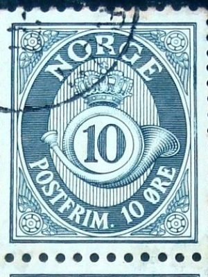 Selo postal da Noruega de 1969 Posthorn 10