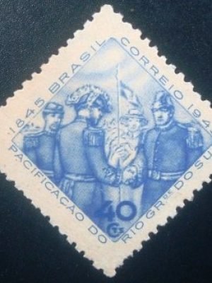 Selo postal do Brasil de 1945 Pacificação R. G. Sul