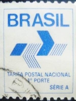 Selo postal Regular emitido no Brasil em 1988 - 665 U