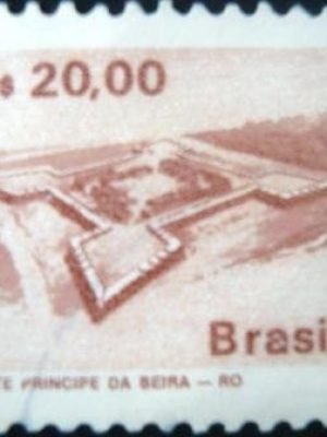 Selo postal Regular emitido no Brasil em 1987 - 651 U
