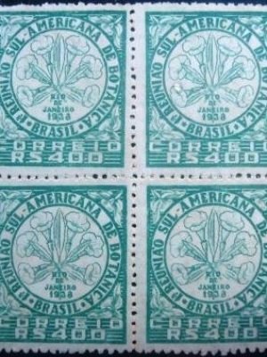 Quadra de selos postais Comemorativos emitidos em 1939 - C 135 N