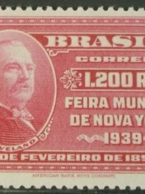 Selo postal do Brasil de 1939 Feira Nova York 1200