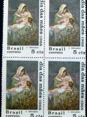 Quadra de selos postais do Brasil de 1968 Dia das Mães N QD