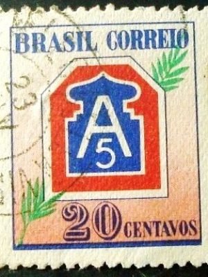 Selo postal do Brasil de 1945 V Exército U