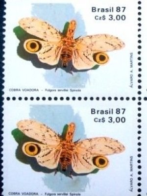 Par de selos postais do Brasil de 1987 Cobra Voadora M1C