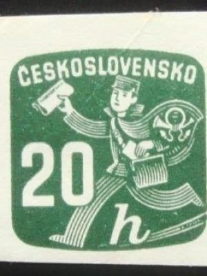 Selo postal da Tchecoslováquia de 1945 Carteiro 20