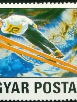 Selo postal da Hungria de 1971 Ski-jump