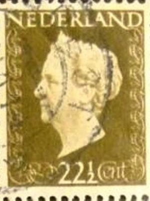 Selo postal da Holanda de 1948 Queen Wilhelmina 22½